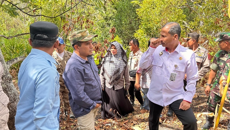 Sekretaris Deputi Bidang Koordinasi Pertahanan Negara dan Kesatuan Bangsa Kemenko Polhukam RI, Brigjen TNI Frenky E. Riupassa saat kunjungan kerja ke Kabupaten Solok, Kamis (21/8/2025).
