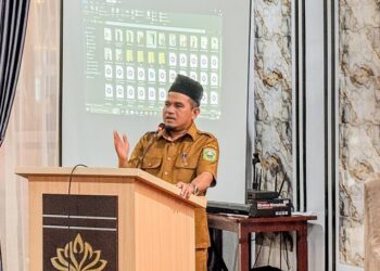 Seminar Nasional Kemenag Solok: Madrasah Garda Terdepan Melawan Krisis Moral Generasi Muda