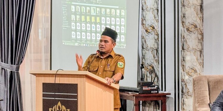 Seminar Nasional Kemenag Solok: Madrasah Garda Terdepan Melawan Krisis Moral Generasi Muda
