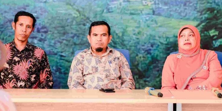 Wabup Solok Tinjau Krisis Air di Junjung Sirih, Janjikan Penanganan Cepat