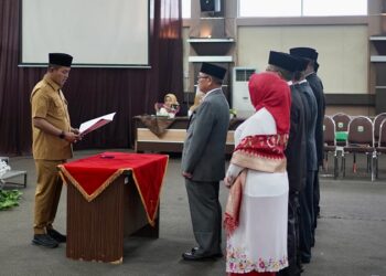 Bupati Lantik Dewan Pendidikan Kabupaten Solok Periode 2025–2030
