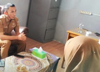 Wawako Padang Panjang Sidak Kantor Lurah, Tegaskan Pentingnya Disiplin ASN