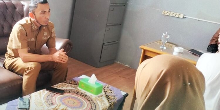 Wawako Padang Panjang Sidak Kantor Lurah, Tegaskan Pentingnya Disiplin ASN