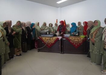 Workshop Kuliner Tradisional Minangkabau: Disdikbud dan Bundo Kanduang Tanamkan Cinta Budaya pada Generasi Muda