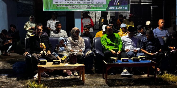 Reses anggota DPRD Padang, fraksi PKB, Yusri Latif.[foto : ist]