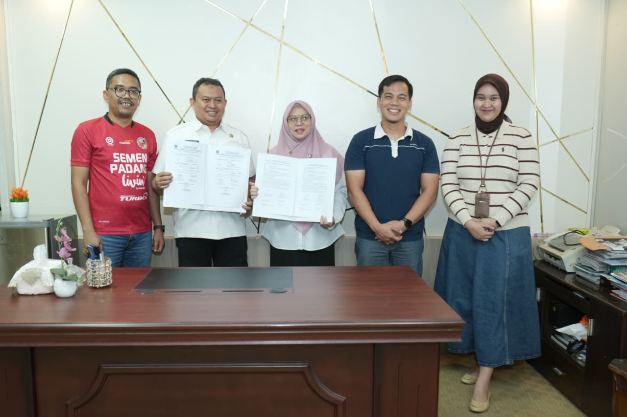 Sertijab Biro Adpim Sumbar.[foto : ist]