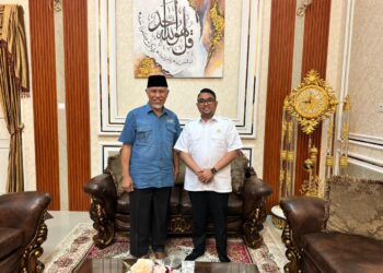 Mahyeldi Ansharullah bersama Direktur PT MNC Asset Management, Dimas Aditya Ariadi.[foto : ist]