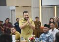 Wali Kota Padang Fadly Amran hadiri, Rapat Koordinasi (Rakor) Ketersediaan Pangan se-Sumatera Barat (Sumbar).[foto : ist]