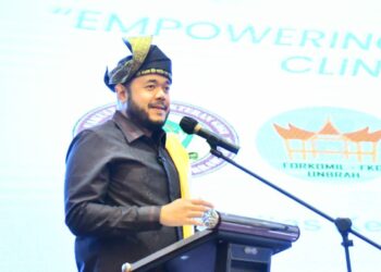 Walikota Padang Fadly Amran Resmikan FORKOMIL VI, Sabtu (20/9). (Foto: Ist)