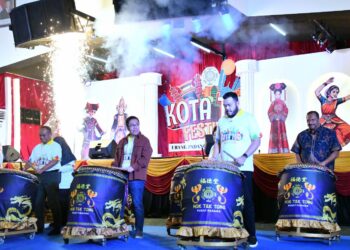 Walikota Padang Fadly Amran Resmikan Festival Kota Tua, Jumat (19/9).(Foto : Ist)