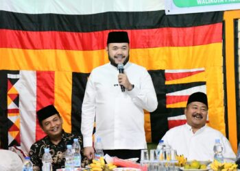 Walikota Padang Fadly Amran Hadiri Peringatan Maulid Nabi Muhammad Saw di PKDP Kota Padang, Sabtu (20/9). (Foto: Ist)