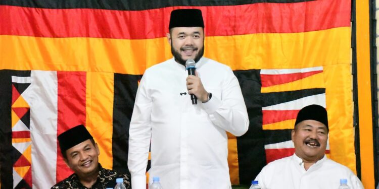 Walikota Padang Fadly Amran Hadiri Peringatan Maulid Nabi Muhammad Saw di PKDP Kota Padang, Sabtu (20/9). (Foto: Ist)