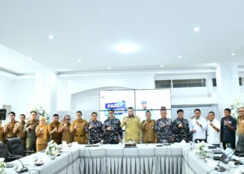 Walikota Padang Fadly Amran bersama Kodaeral II Padang membahas persiapan Bakti Sosial, Senin (23/9)