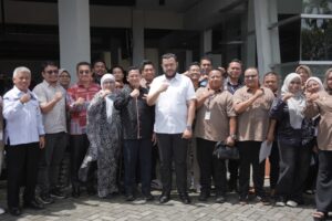 Walikota Padang Fadly Amran menjamu organisasi kepemudaan Malaysia, Rabu (24/9). (Foto: Ist)