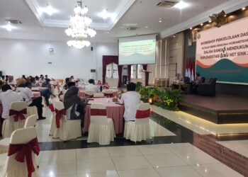 Workshop Pengelolaan Daerah Aliran Sungai (DAS) Anai sekaligus Pengukuhan Kelompok Kerja Mangrove Daerah (KKMD) Sumbar.[foto : ist]