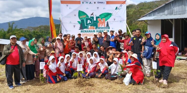 Peringatan WCD 2025, Seribu Bibit Pohon Ditanam di Kabupaten Solok