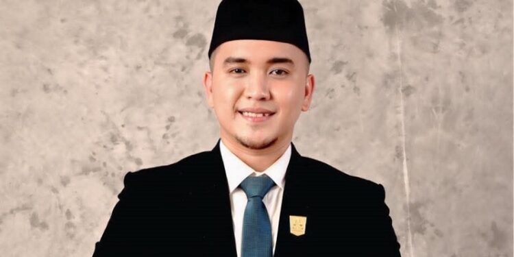 Chuyank Boy Resmi Jabat Ketua Komisi II DPRD Dharmasraya