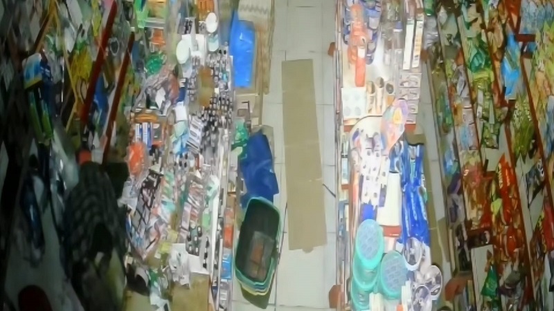 Toko Bunda dibobol maling (Foto: Ist)