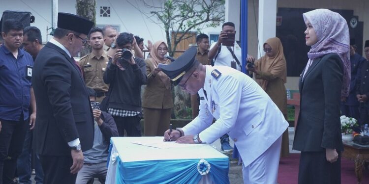 Sertijab Camat ABTB, SI Bukittinggi Harap Pamong yang Arif dan Bijaksana
