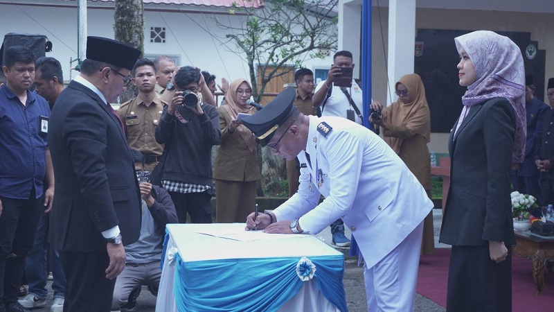 Sertijab Camat Aur Birugo Tigo Baleh, Kota Bukittinggi (Foto: Ist)