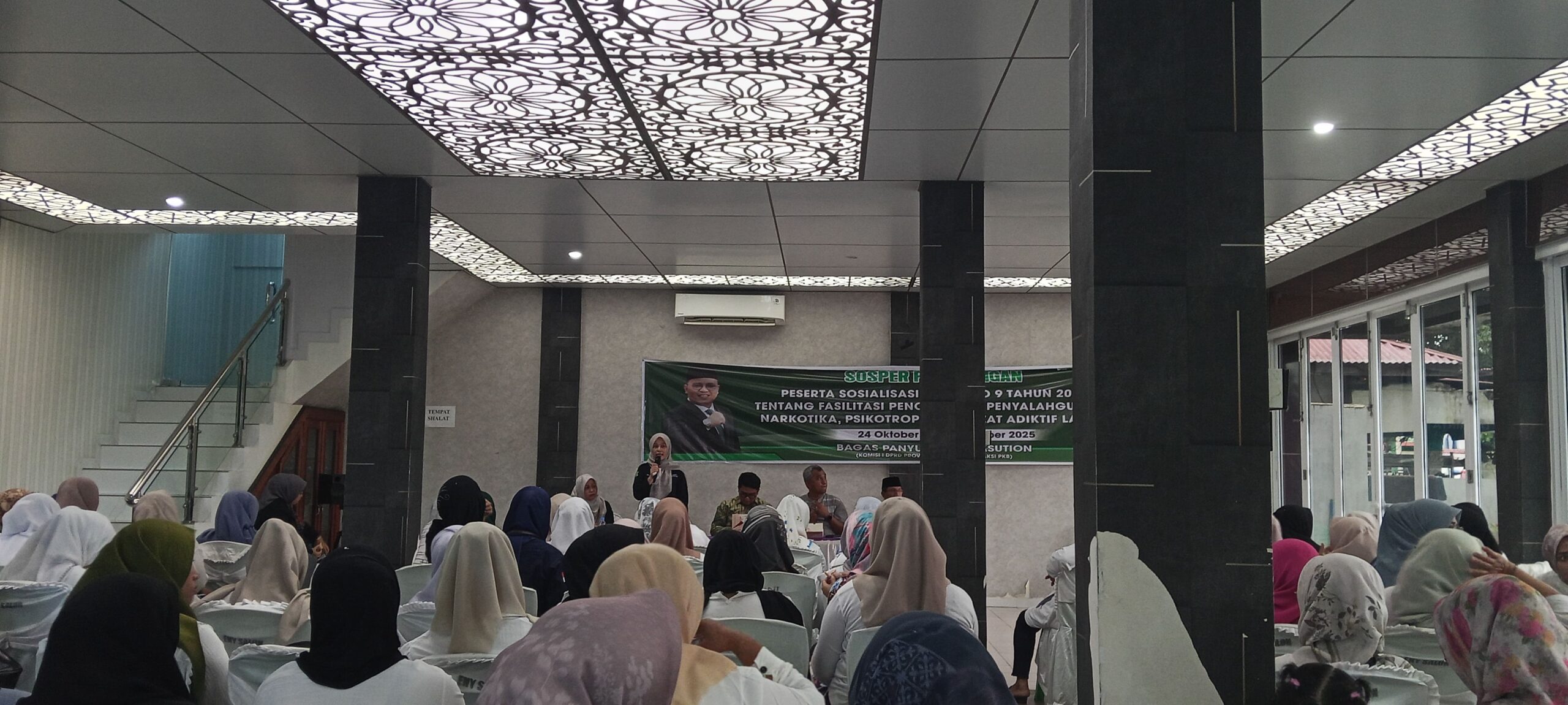 Sosialisasi Perda No.9 Tahun 2018 oleh Bagas Panyusunan Nasution. Jum'at, (24/10) [foto : sci/yrp]