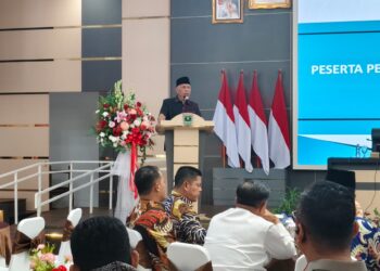 Gubernur Sumbar, Mahyeldi saat pertemuan koordinasi percepatan penyelenggaraan MBG se-Sumatera Barat.[foto : ist]