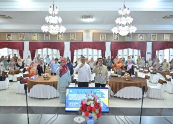 Kegiatan pendampingan Standar Pelayanan (SP), Sistem Informasi Pelayanan Publik Nasional (SIPPN), dan standardisasi jenis pelayanan lingkup provinsi/kabupaten/kota se-Sumbar di Auditorium Gubernuran.[foto : ist]
