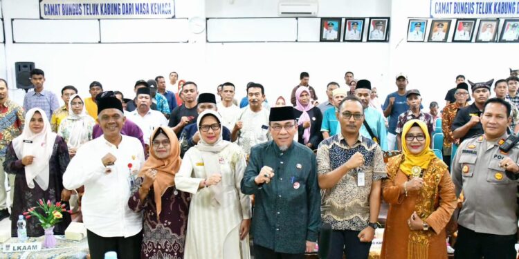 Wawako Maigus Nasir mengapresiasi sosialisasi pembangunan JIAT di Bungtekab, Jumat (3/10).(Foto: Ist)