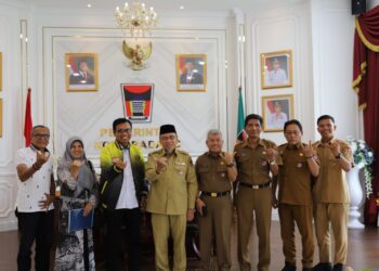 Wawako Padang Maigus Nasir menerima kunjungan Pengurus PELTI Kota Padang, Senin (6/10).(Foto: Ist)