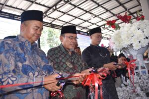 Wakil Wali Kota Padang Maigus Nasir resmikan, gedung baru PT Karunia Raya Intan Sentosa (PT KRIS) yang berlokasi di Jalan Ampang Karang Ganting, Kecamatan Kuranji, Sabtu (11/10).