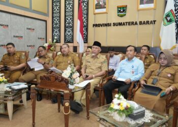 Rapat koordinasi melalui zoom meeting bersama Direktorat Jenderal Pengembangan Keuangan Kementerian Keuangan RI.[foto : ist]