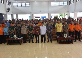 Seminar Latihan Kesiapsiagaan yang dibuka secara resmi oleh, Wakil Wali Kota Padang Maigus Nasir, di Palanta Rumah Dinas Wali Kota Padang, Kamis (16/10).