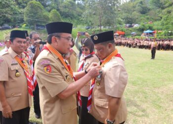 Wakil Wali Kota Padang Maigus Nasir membuka secara resmi, Lomba Tangkas Pramuka Madrasah (LTPM) di lingkungan Kementerian Agama Kota Padang. Kegiatan berlangsung di Bumi Perkemahan Camp ABG, Kelurahan Balai Gadang, Kecamatan Koto Tangah, Kamis (23/10).(Foto:Ist)