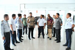 Wali Kota Padang Fadly Amran,  tinjau Terminal Tipe A Anak Air di Kelurahan Batipuh Panjang, Kecamatan Koto Tangah, Kamis (30/10).(Foto:Ist)