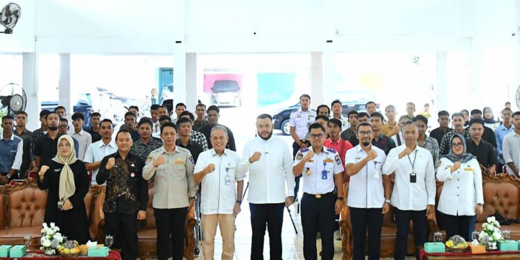 Kegiatan pembekalan yang diselenggarakan Balai Teknik Perkeretaapian Kelas II Padang ini, dilaksanakan di Palanta Kediaman Resmi Wali Kota Padang, Jumat (31/10).(Foto:Ist)