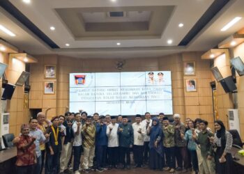 Wakil Wali Kota Padang Maigus Nasir membuka, pertemuan dengan organisasi masyarakat keagamaan lintas agama di Ruang Abu Bakar Ja’ar, Balai Kota Padang, Aia Pacah, Jumat (31/10).(Foto:Ist)