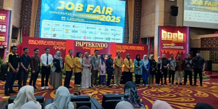 Job Fair 2025 UNP Hadirkan Puluhan Perusahaan Ternama, Buka Peluang Karier bagi Lulusan Muda