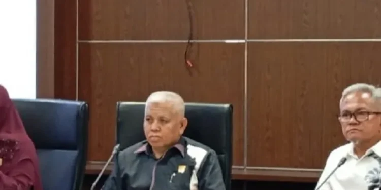 Komisi V DPRD Sumbar Gelar Rapat Finalisasi Pembahasan Ranperda Pesantren