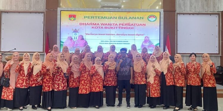 Tingkatkan Kreativitas Perempuan, DWP Bukittinggi Gelar Pelatihan Pembuatan Konten Digital