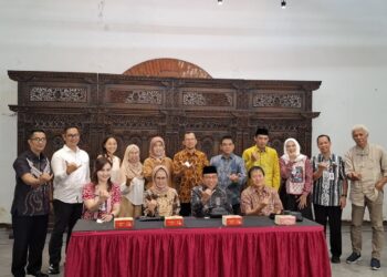 Mempercepat pengembangan kawasan bersejarah Kota Tua Padang, Pemerintah Kota Padang melakukan kegiatan benchmarking ke Kota Semarang, Provinsi Jawa Tengah, Rabu (12/11). (Foto:Ist)