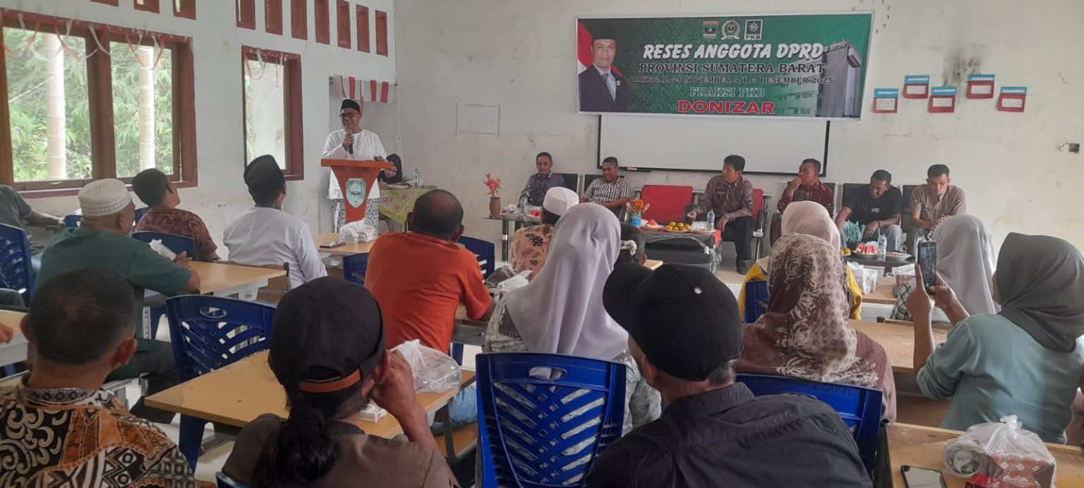 Anggota DPRD Sumatera Barat, Fraksi PKB Donizar, menggelar reses di Nagari Silayang, Kecamatan Mapattunggul Selatan, Kabupaten Pasaman.[foto : ist]