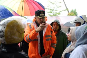 Mempercepat penanganan tanggap darurat Kota Padang, Wali Kota Padang Fadly Amran kucurkan dana Belanja Tidak Terduga Tanggap Darurat Kota Padang sebesar Rp. 2,82 miliar. Jumat (28/11). (Foto:Ist)