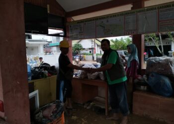 PKB Kota Padang Salurkan Bantuan di Sejumlah Titik pada Kecamatan Terdampak