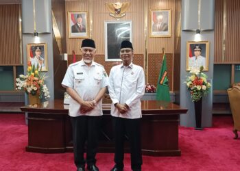 Mahyeldi sambut Kajati baru.[foto : ist]