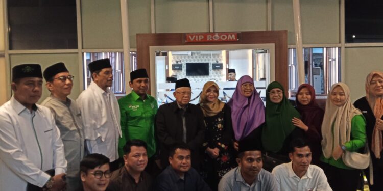 Foto bersama usai temu ramah.[foto : sci/yrp)