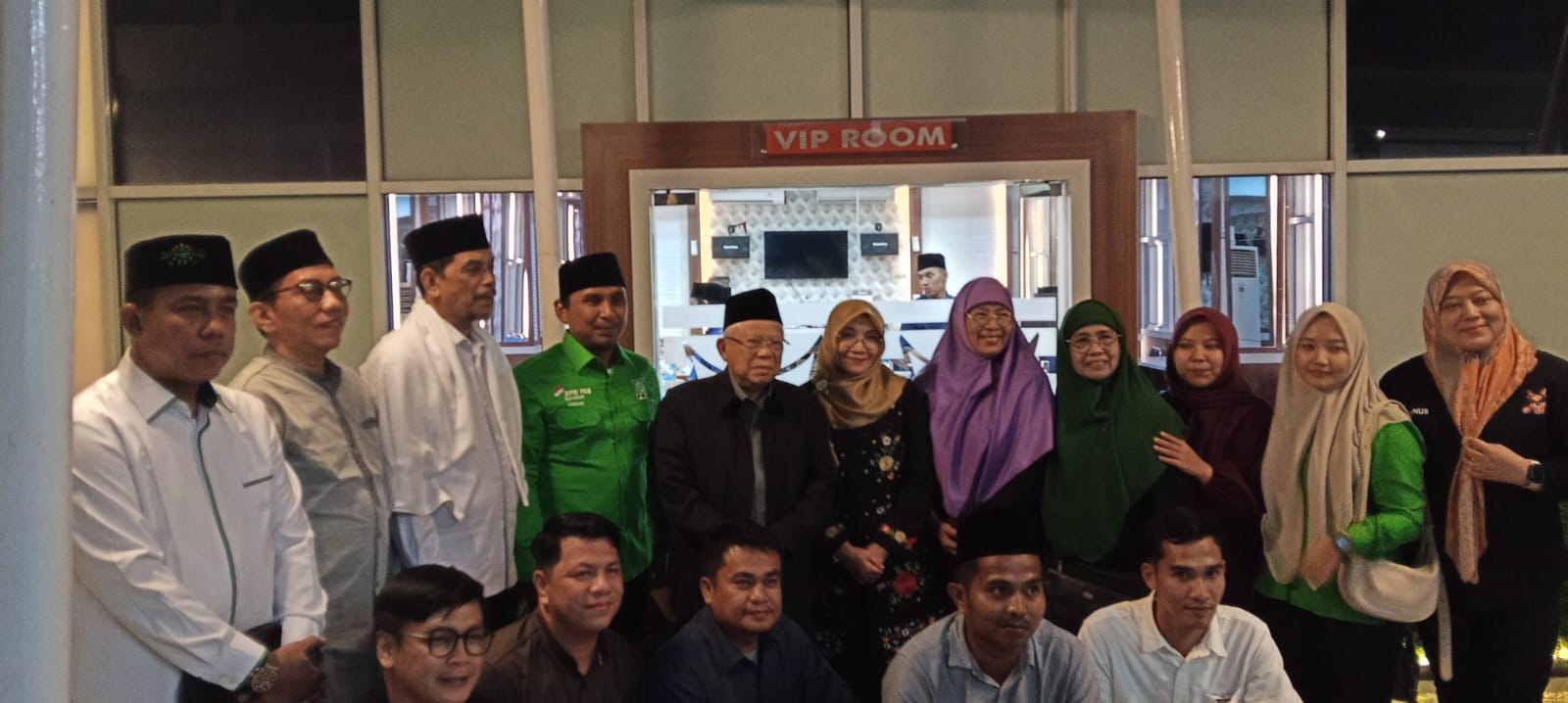 Foto bersama usai temu ramah.[foto : sci/yrp)