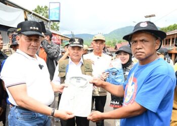 Wali Kota Bukittinggi Salurkan Bantuan untuk Korban Bencana di Malalak Timur dan Padang Pariaman