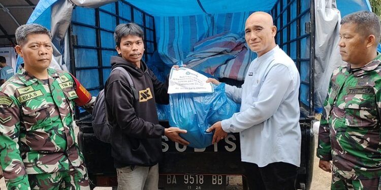 PT Hitay Daya Energy Salurkan Bantuan Logistik untuk Korban Banjir dan Longsor di Kabupaten Solok