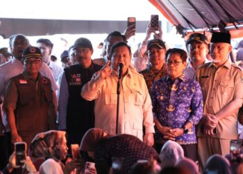 Presiden Prabowo Pastikan Seluruh Infrastruktur Rusak di Sumbar Dibangun Kembali