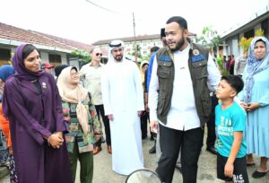 Wali Kota Padang Fadly Amran menerima kunjungan Wakil Duta Besar Uni Emirat Arab (UEA), Mrs. Shaima Al Hebsi, Jumat (12/12), di kantor Camat Koto Tangah. (Foto:Ist)